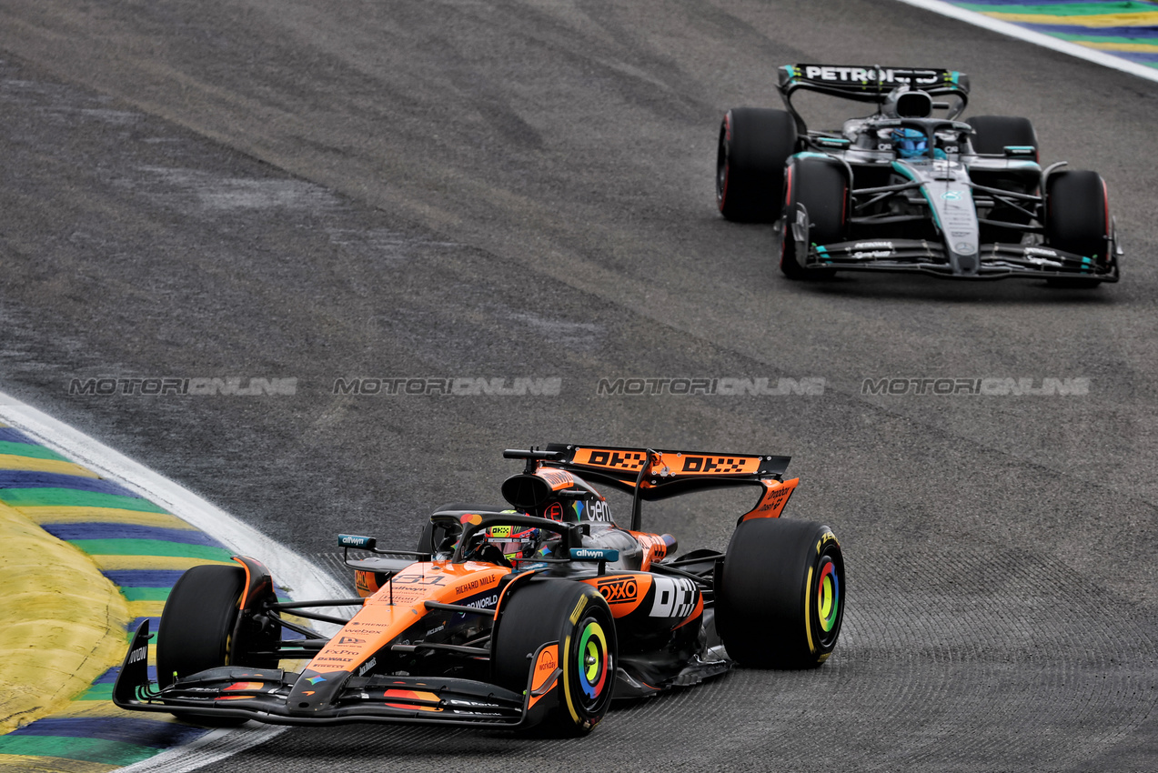 GP BRASILE, Oscar Piastri (AUS) McLaren MCL39.

08.11.2025. Formula 1 World Championship, Rd 21, Brazilian Grand Prix, Sao Paulo, Brazil, Sprint e Qualifiche Day.

- www.xpbimages.com, EMail: requests@xpbimages.com © Copyright: Batchelor / XPB Images