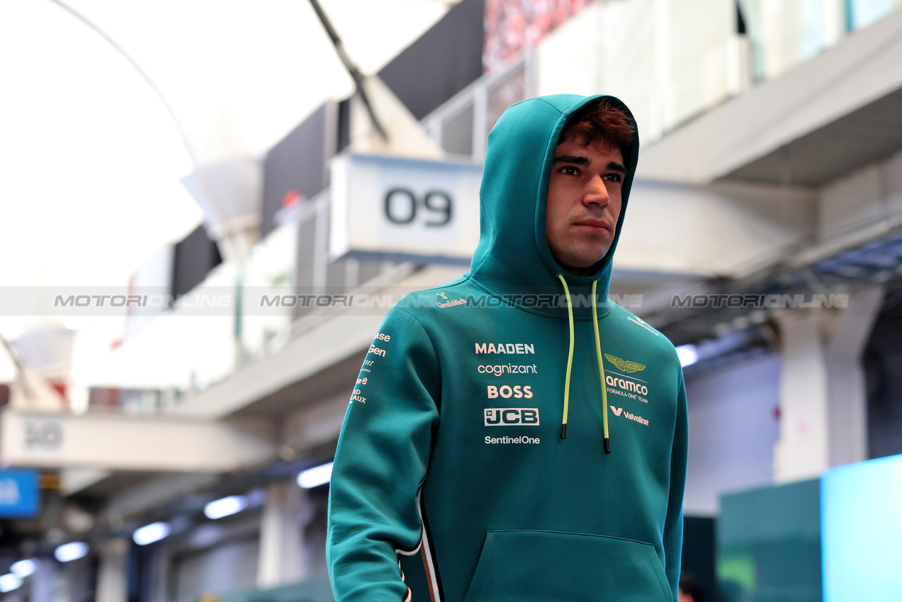 GP BRASILE, Lance Stroll (CDN) Aston Martin F1 Team.

08.11.2025. Formula 1 World Championship, Rd 21, Brazilian Grand Prix, Sao Paulo, Brazil, Sprint e Qualifiche Day.

 - www.xpbimages.com, EMail: requests@xpbimages.com © Copyright: Rew / XPB Images