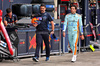GP BRASILE, (L to R): Pierluigi (Gigi) Della Bona (ITA) Atlassian Williams Racing Performance Coach with Carlos Sainz (ESP) Atlassian Williams Racing.
08.11.2025. Formula 1 World Championship, Rd 21, Brazilian Grand Prix, Sao Paulo, Brazil, Sprint e Qualifiche Day.
- www.xpbimages.com, EMail: requests@xpbimages.com © Copyright: Batchelor / XPB Images