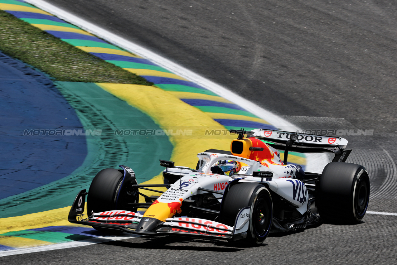 GP BRASILE, Isack Hadjar (FRA) Racing Bulls VCARB 02.
07.11.2025. Formula 1 World Championship, Rd 21, Brazilian Grand Prix, Sao Paulo, Brazil, Sprint Qualifiche Day.
- www.xpbimages.com, EMail: requests@xpbimages.com © Copyright: Batchelor / XPB Images