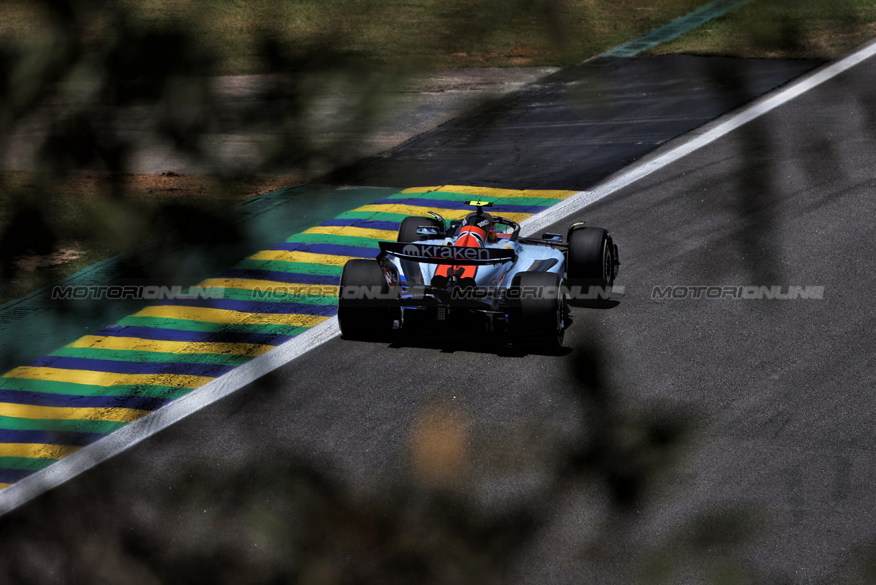 GP BRASILE, Carlos Sainz (ESP) Atlassian Williams Racing FW47.

07.11.2025. Formula 1 World Championship, Rd 21, Brazilian Grand Prix, Sao Paulo, Brazil, Sprint Qualifiche Day.

 - www.xpbimages.com, EMail: requests@xpbimages.com © Copyright: Rew / XPB Images