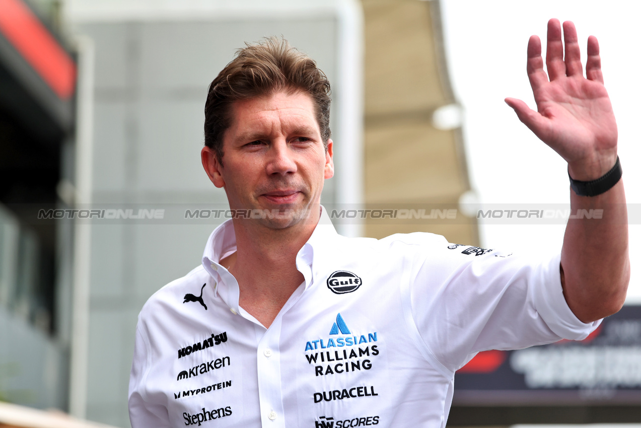 GP BRASILE, James Vowles (GBR) Atlassian Williams Racing Team Principal.

07.11.2025. Formula 1 World Championship, Rd 21, Brazilian Grand Prix, Sao Paulo, Brazil, Sprint Qualifiche Day.

 - www.xpbimages.com, EMail: requests@xpbimages.com © Copyright: Rew / XPB Images