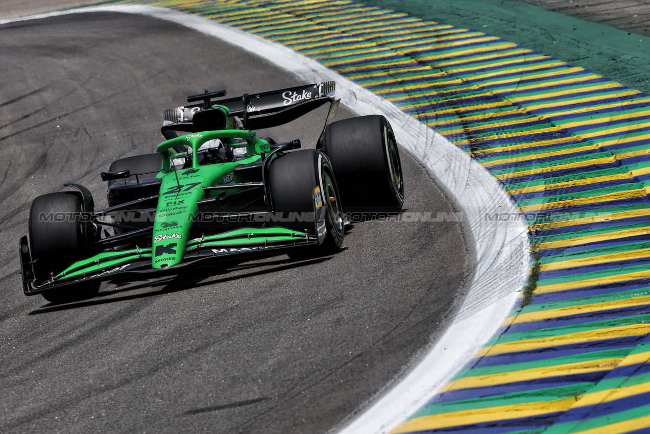 GP BRASILE, Nico Hulkenberg (GER) Sauber C45.

07.11.2025. Formula 1 World Championship, Rd 21, Brazilian Grand Prix, Sao Paulo, Brazil, Sprint Qualifiche Day.

- www.xpbimages.com, EMail: requests@xpbimages.com © Copyright: Charniaux / XPB Images