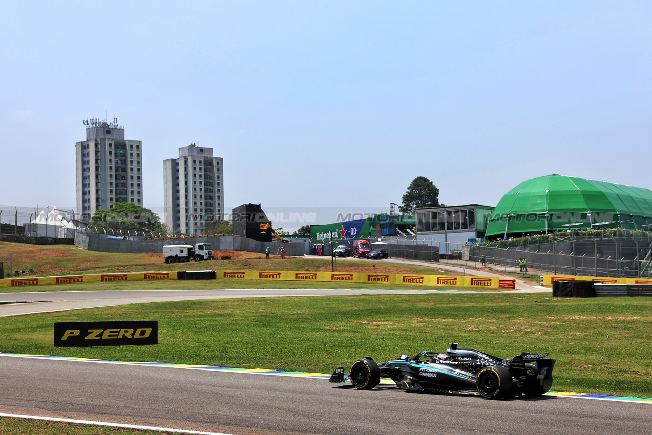 GP BRASILE, Andrea Kimi Antonelli (ITA) Mercedes AMG F1 W16.

07.11.2025. Formula 1 World Championship, Rd 21, Brazilian Grand Prix, Sao Paulo, Brazil, Sprint Qualifiche Day.

 - www.xpbimages.com, EMail: requests@xpbimages.com © Copyright: Rew / XPB Images