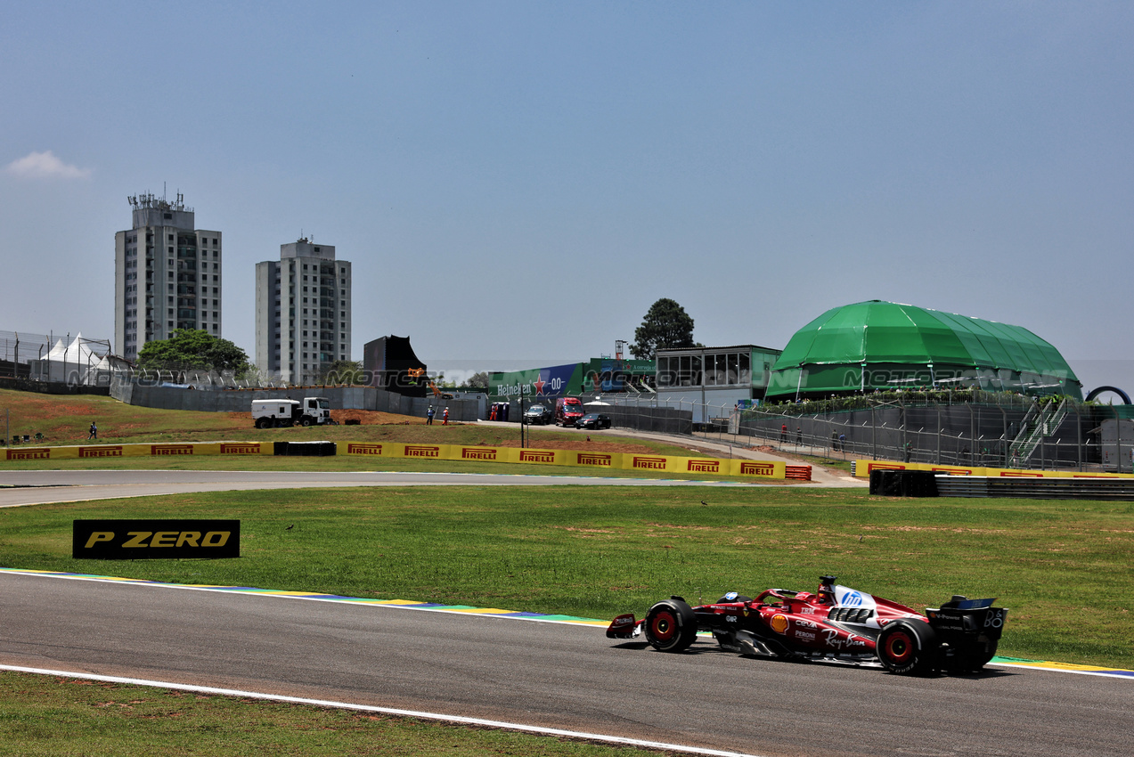 GP BRASILE, Charles Leclerc (MON) Ferrari SF-25.

07.11.2025. Formula 1 World Championship, Rd 21, Brazilian Grand Prix, Sao Paulo, Brazil, Sprint Qualifiche Day.

 - www.xpbimages.com, EMail: requests@xpbimages.com © Copyright: Rew / XPB Images