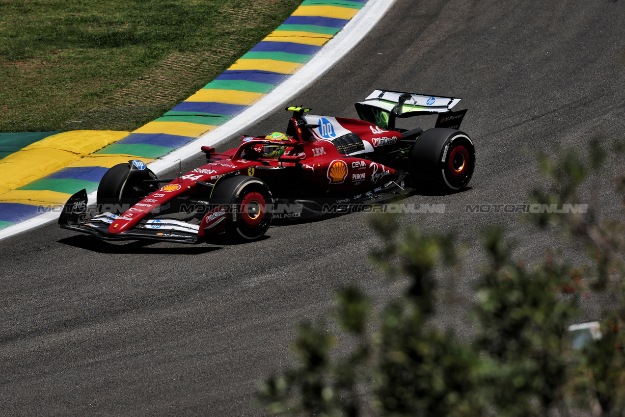 GP BRASILE, Lewis Hamilton (GBR) Ferrari SF-25.
07.11.2025. Formula 1 World Championship, Rd 21, Brazilian Grand Prix, Sao Paulo, Brazil, Sprint Qualifiche Day.
- www.xpbimages.com, EMail: requests@xpbimages.com © Copyright: Rew / XPB Images