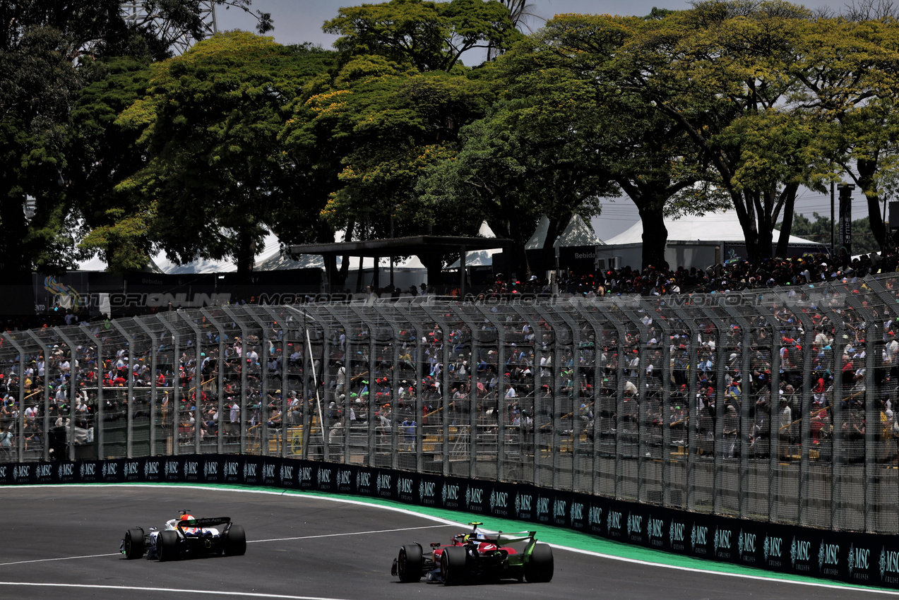 GP BRASILE, Lewis Hamilton (GBR) Ferrari SF-25.

07.11.2025. Formula 1 World Championship, Rd 21, Brazilian Grand Prix, Sao Paulo, Brazil, Sprint Qualifiche Day.

 - www.xpbimages.com, EMail: requests@xpbimages.com © Copyright: Rew / XPB Images