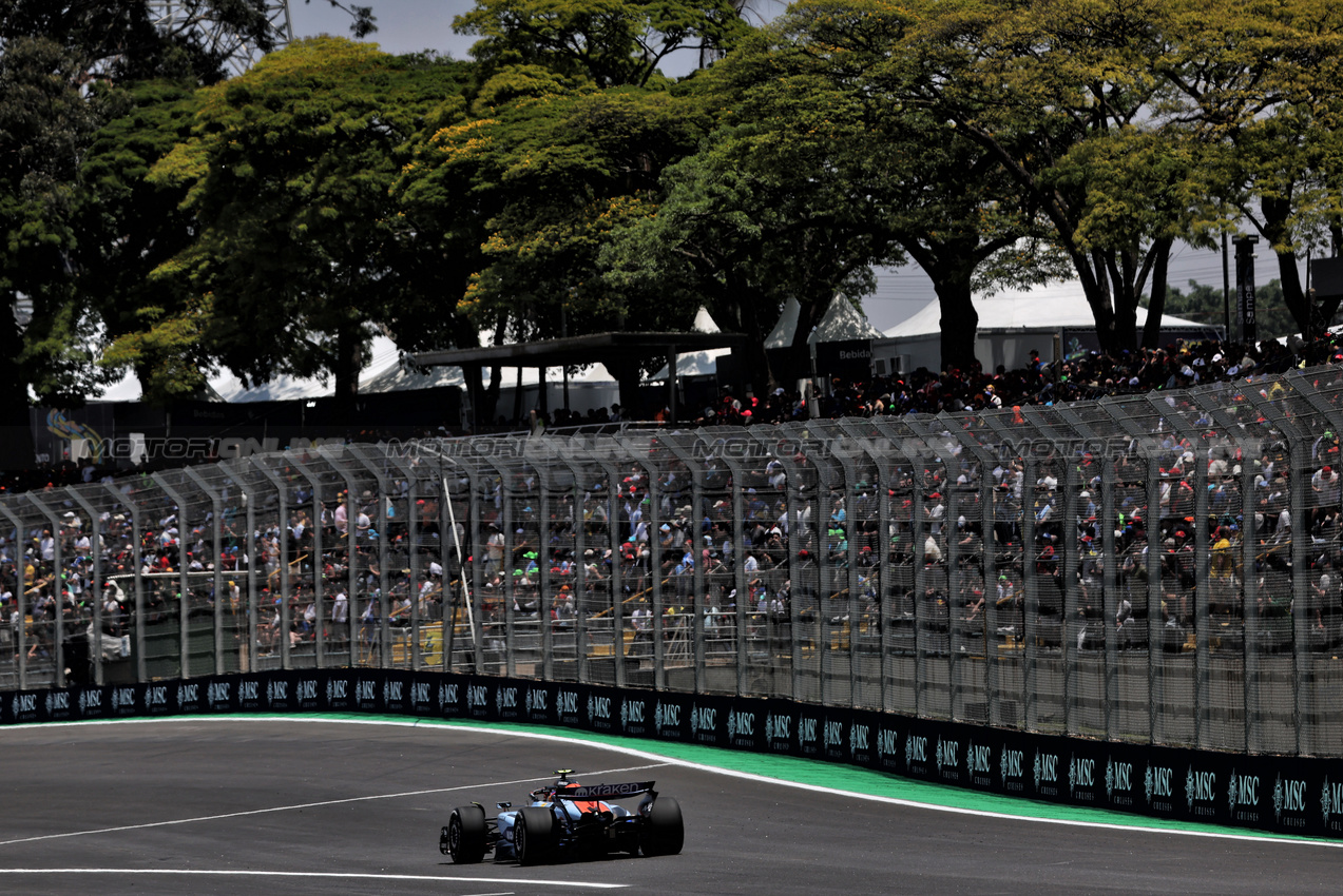 GP BRASILE, Carlos Sainz (ESP) Atlassian Williams Racing FW47.

07.11.2025. Formula 1 World Championship, Rd 21, Brazilian Grand Prix, Sao Paulo, Brazil, Sprint Qualifiche Day.

 - www.xpbimages.com, EMail: requests@xpbimages.com © Copyright: Rew / XPB Images