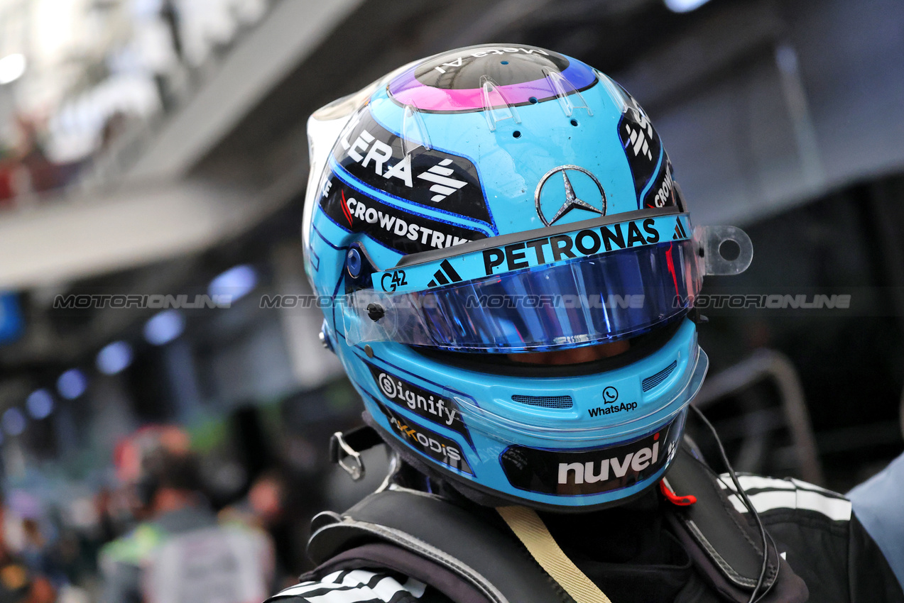 GP BRASILE, George Russell (GBR) Mercedes AMG F1.
07.11.2025. Formula 1 World Championship, Rd 21, Brazilian Grand Prix, Sao Paulo, Brazil, Sprint Qualifiche Day.
- www.xpbimages.com, EMail: requests@xpbimages.com © Copyright: Batchelor / XPB Images