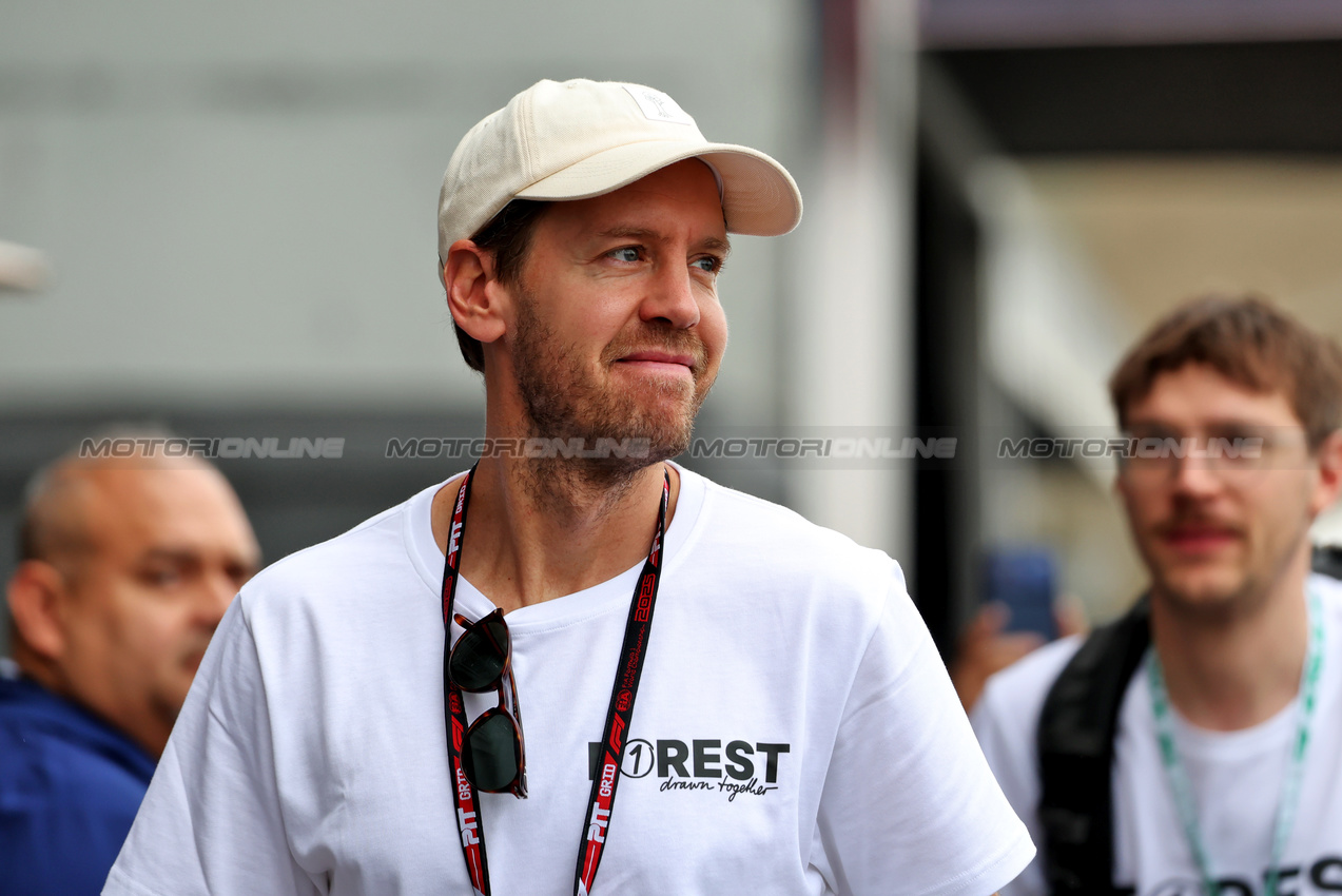 GP BRASILE, Sebastian Vettel (GER).

07.11.2025. Formula 1 World Championship, Rd 21, Brazilian Grand Prix, Sao Paulo, Brazil, Sprint Qualifiche Day.

 - www.xpbimages.com, EMail: requests@xpbimages.com © Copyright: Rew / XPB Images