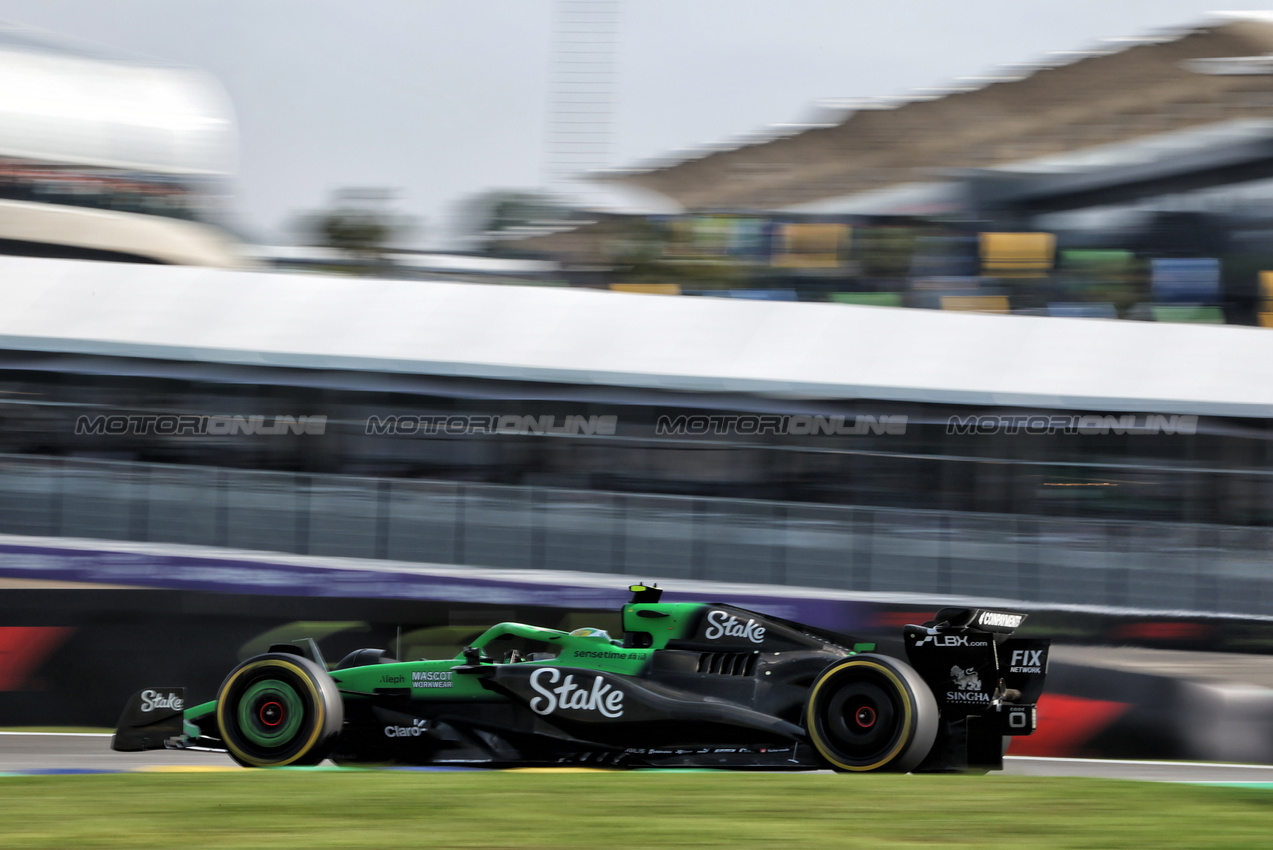GP BRASILE, Gabriel Bortoleto (BRA) Sauber C45.
07.11.2025. Formula 1 World Championship, Rd 21, Brazilian Grand Prix, Sao Paulo, Brazil, Sprint Qualifiche Day.
- www.xpbimages.com, EMail: requests@xpbimages.com © Copyright: Rew / XPB Images