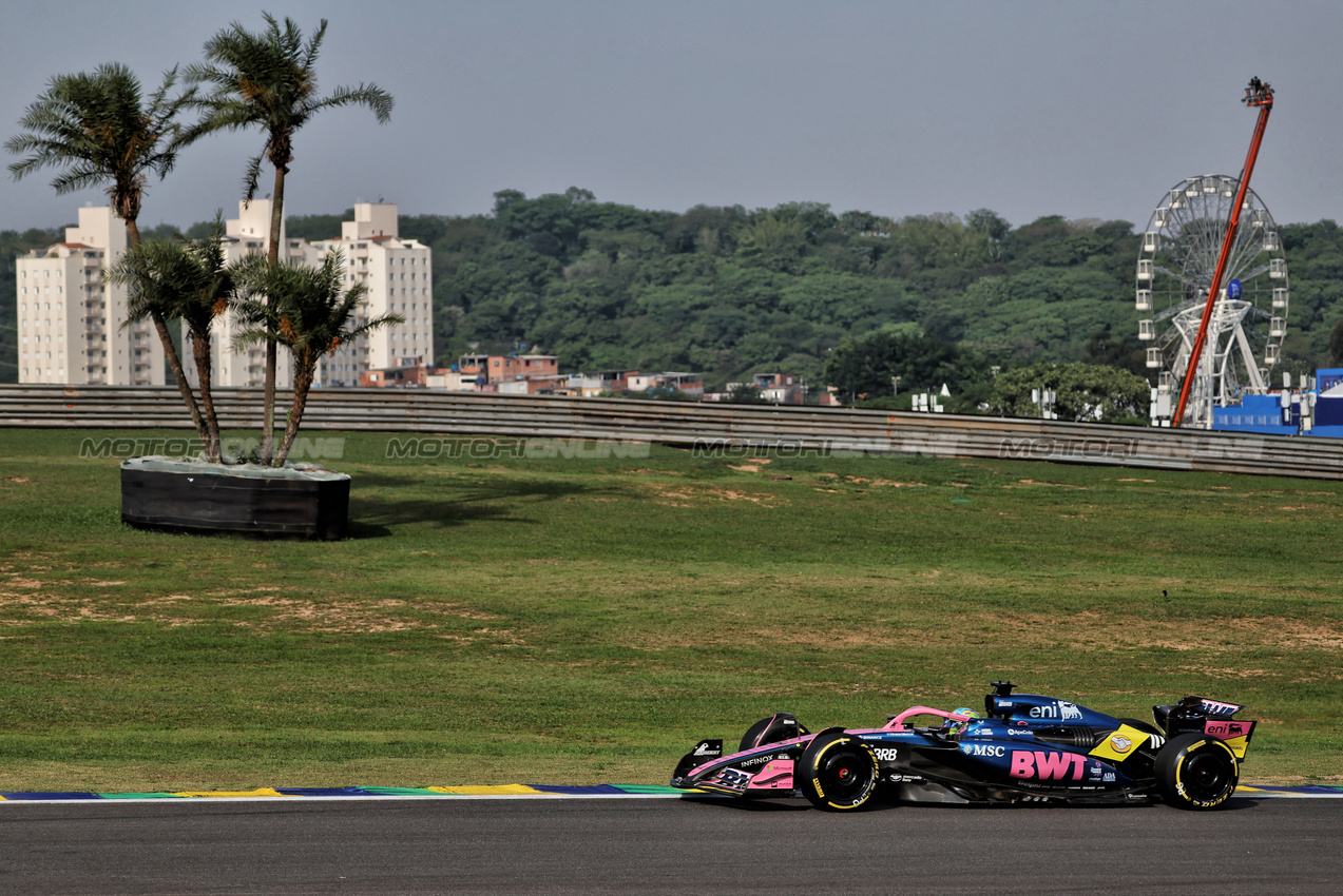 GP BRASILE, Pierre Gasly (FRA) Alpine F1 Team A525.
07.11.2025. Formula 1 World Championship, Rd 21, Brazilian Grand Prix, Sao Paulo, Brazil, Sprint Qualifiche Day.
- www.xpbimages.com, EMail: requests@xpbimages.com © Copyright: Rew / XPB Images