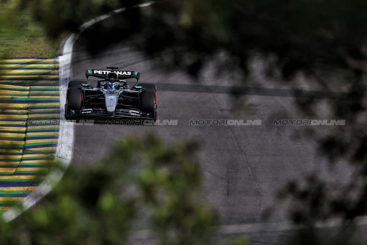 GP BRASILE, George Russell (GBR) Mercedes AMG F1 W16.

07.11.2025. Formula 1 World Championship, Rd 21, Brazilian Grand Prix, Sao Paulo, Brazil, Sprint Qualifiche Day.

 - www.xpbimages.com, EMail: requests@xpbimages.com © Copyright: Rew / XPB Images
