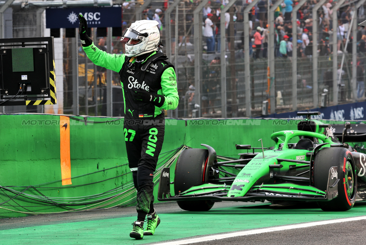 GP BRASILE, Nico Hulkenberg (GER) Sauber C45 in Sprint qualifying parc ferme.

07.11.2025. Formula 1 World Championship, Rd 21, Brazilian Grand Prix, Sao Paulo, Brazil, Sprint Qualifiche Day.

- www.xpbimages.com, EMail: requests@xpbimages.com © Copyright: Charniaux / XPB Images