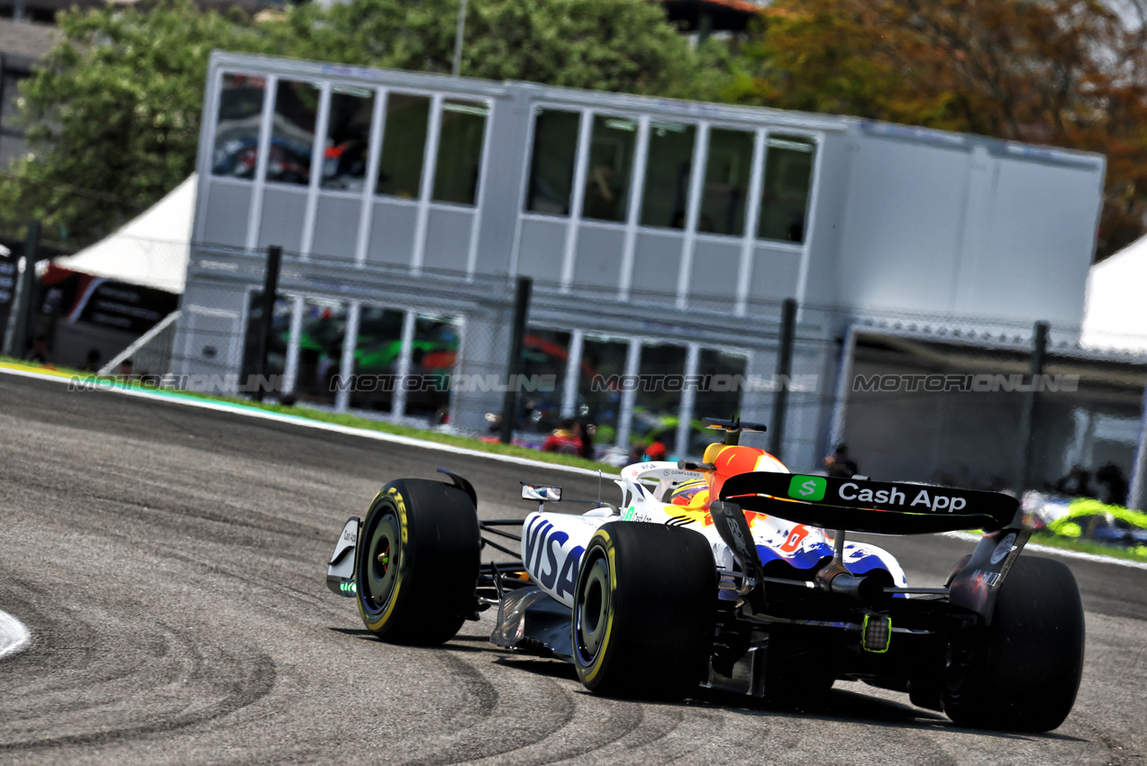 GP BRASILE, Isack Hadjar (FRA) Racing Bulls VCARB 02.
07.11.2025. Formula 1 World Championship, Rd 21, Brazilian Grand Prix, Sao Paulo, Brazil, Sprint Qualifiche Day.