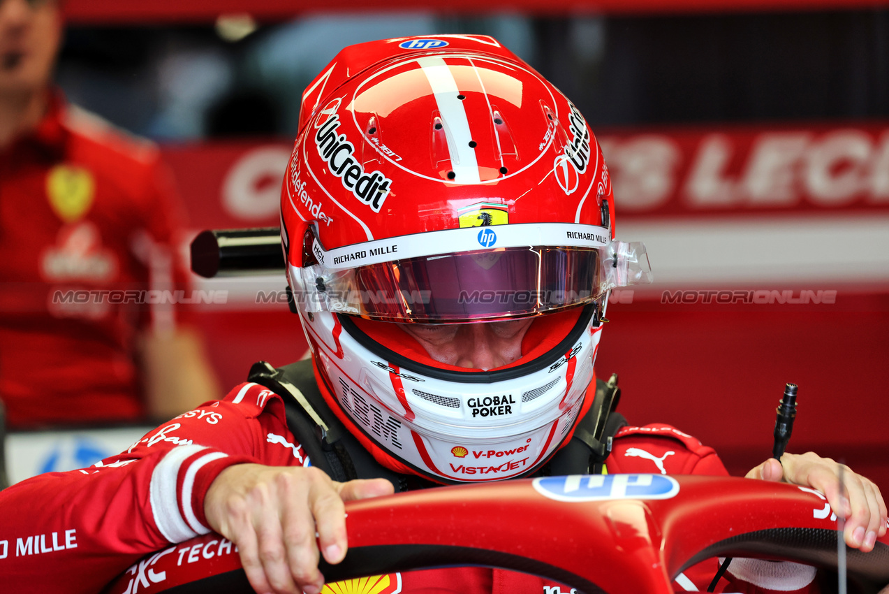GP BRASILE, Charles Leclerc (MON) Ferrari SF-25.

07.11.2025. Formula 1 World Championship, Rd 21, Brazilian Grand Prix, Sao Paulo, Brazil, Sprint Qualifiche Day.

- www.xpbimages.com, EMail: requests@xpbimages.com © Copyright: Batchelor / XPB Images