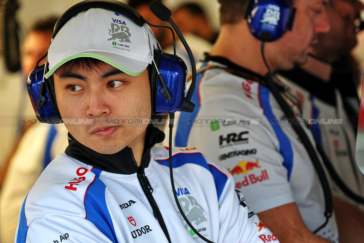GP BRASILE, Ayumu Iwasa (JPN) Racing Bulls e Red Bull Racing Reserve Driver.

07.11.2025. Formula 1 World Championship, Rd 21, Brazilian Grand Prix, Sao Paulo, Brazil, Sprint Qualifiche Day.

- www.xpbimages.com, EMail: requests@xpbimages.com © Copyright: Batchelor / XPB Images