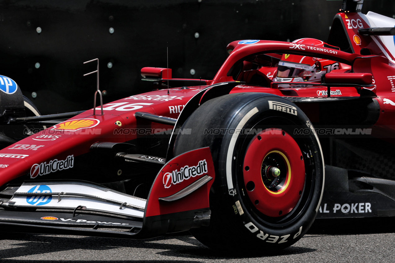 GP BRASILE, Charles Leclerc (MON) Ferrari SF-25.
07.11.2025. Formula 1 World Championship, Rd 21, Brazilian Grand Prix, Sao Paulo, Brazil, Sprint Qualifiche Day.
- www.xpbimages.com, EMail: requests@xpbimages.com © Copyright: Batchelor / XPB Images