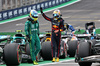 GP BRASILE, (L to R): Fernando Alonso (ESP) Aston Martin F1 Team AMR25 e Max Verstappen (NLD) Red Bull Racing in Sprint qualifying parc ferme.
07.11.2025. Formula 1 World Championship, Rd 21, Brazilian Grand Prix, Sao Paulo, Brazil, Sprint Qualifiche Day.
- www.xpbimages.com, EMail: requests@xpbimages.com © Copyright: Charniaux / XPB Images