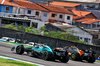 GP BRASILE, Fernando Alonso (ESP) Aston Martin F1 Team AMR25 e Oscar Piastri (AUS) McLaren MCL39.
07.11.2025. Formula 1 World Championship, Rd 21, Brazilian Grand Prix, Sao Paulo, Brazil, Sprint Qualifiche Day.