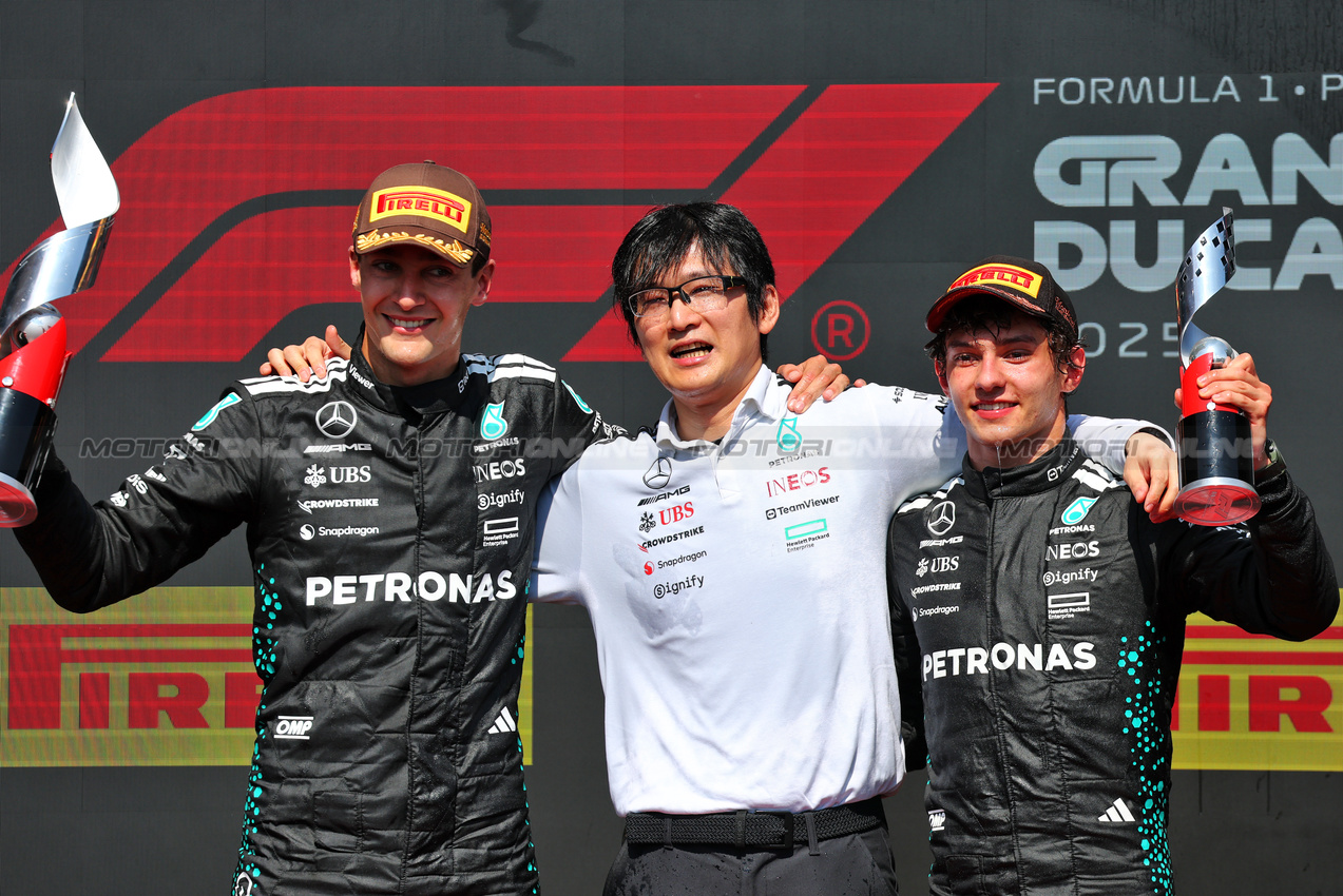 GP CANADA, (L to R): Gara winner George Russell (GBR) Mercedes AMG F1 celebrates on the podium with second placed Andrea Kimi Antonelli (ITA) Mercedes AMG F1.

15.06.2025. Formula 1 World Championship, Rd 10, Canadian Grand Prix, Montreal, Canada, Gara Day.

- www.xpbimages.com, EMail: requests@xpbimages.com © Copyright: Batchelor / XPB Images