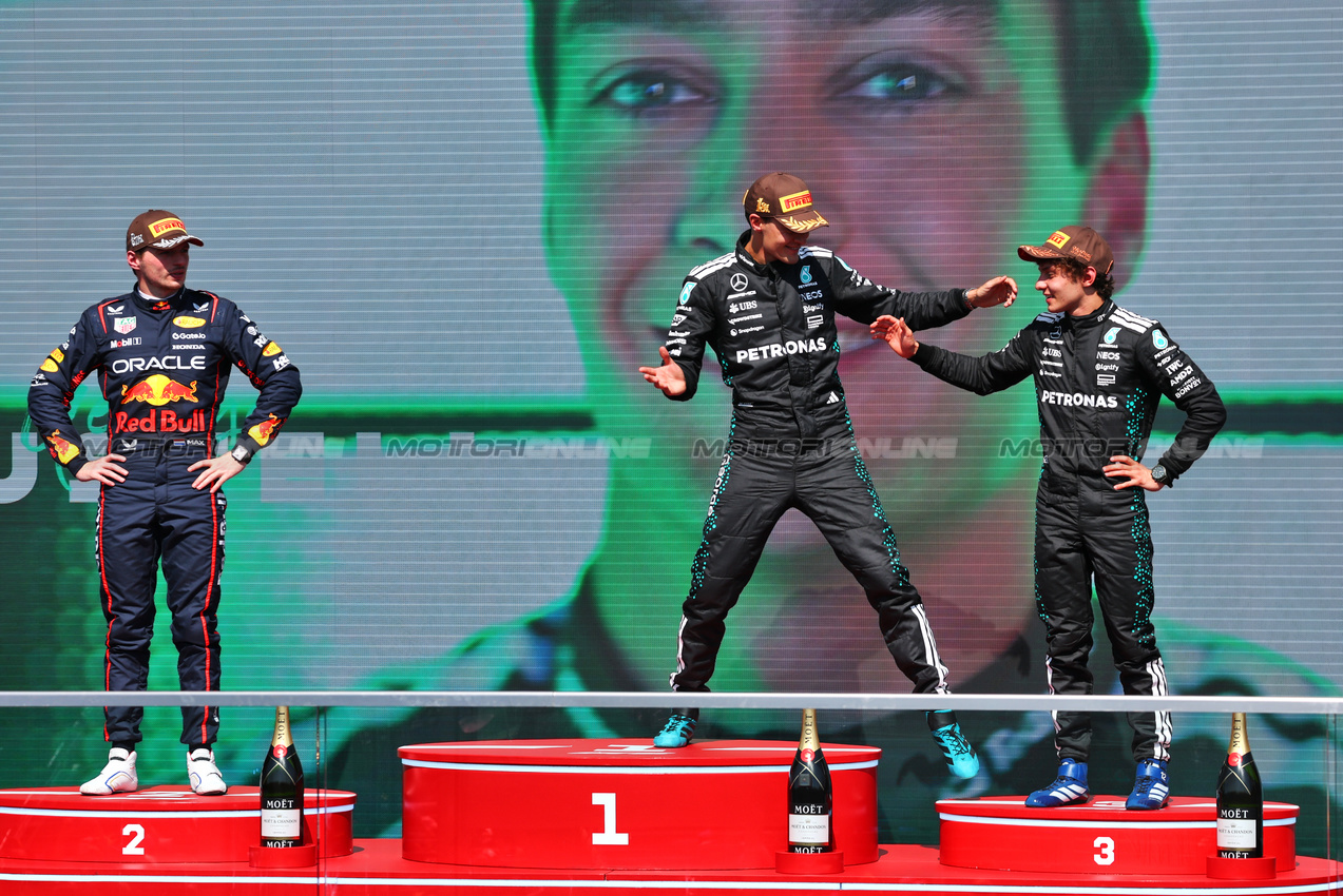 GP CANADA, The podium (L to R): Max Verstappen (NLD) Red Bull Racing, second; George Russell (GBR) Mercedes AMG F1, vincitore; Andrea Kimi Antonelli (ITA) Mercedes AMG F1, third.

15.06.2025. Formula 1 World Championship, Rd 10, Canadian Grand Prix, Montreal, Canada, Gara Day.

- www.xpbimages.com, EMail: requests@xpbimages.com © Copyright: Batchelor / XPB Images