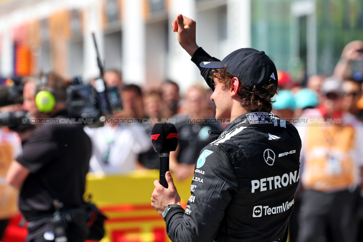 GP CANADA, (L to R): Third placed Andrea Kimi Antonelli (ITA) Mercedes AMG F1 in parc ferme.

15.06.2025. Formula 1 World Championship, Rd 10, Canadian Grand Prix, Montreal, Canada, Gara Day.

- www.xpbimages.com, EMail: requests@xpbimages.com © Copyright: Bearne / XPB Images