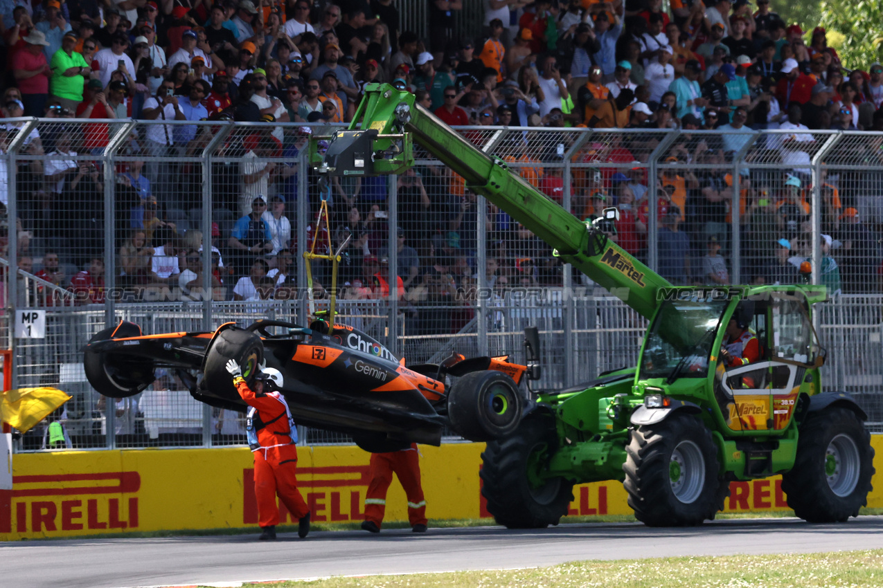 GP CANADA, Lando Norris (GBR), McLaren F1 Team 
15.06.2025. Formula 1 World Championship, Rd 10, Canadian Grand Prix, Montreal, Canada, Gara Day.
- www.xpbimages.com, EMail: requests@xpbimages.com © Copyright: Charniaux / XPB Images