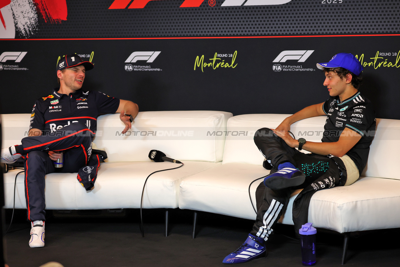 GP CANADA, (L to R): Max Verstappen (NLD) Red Bull Racing e Andrea Kimi Antonelli (ITA) Mercedes AMG F1 in the post race FIA Press Conference.

15.06.2025. Formula 1 World Championship, Rd 10, Canadian Grand Prix, Montreal, Canada, Gara Day.

 - www.xpbimages.com, EMail: requests@xpbimages.com © Copyright: Rew / XPB Images