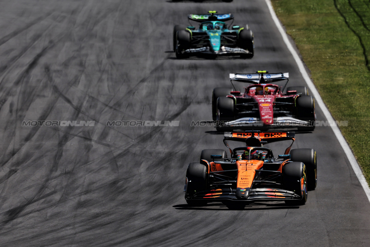 GP CANADA, Oscar Piastri (AUS) McLaren MCL39.

15.06.2025. Formula 1 World Championship, Rd 10, Canadian Grand Prix, Montreal, Canada, Gara Day.

 - www.xpbimages.com, EMail: requests@xpbimages.com © Copyright: Rew / XPB Images