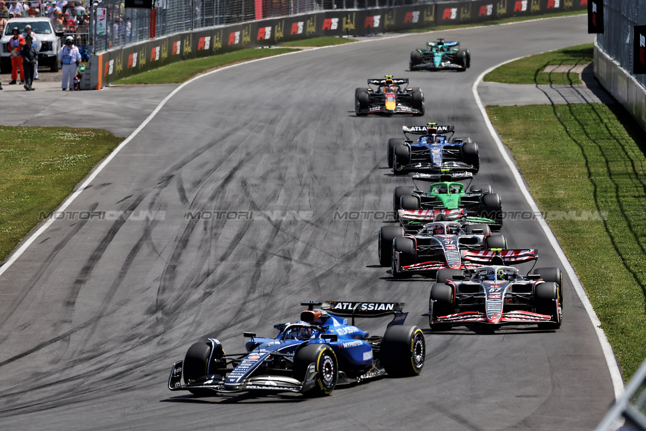 GP CANADA, Alexander Albon (THA) Atlassian Williams Racing FW47.

15.06.2025. Formula 1 World Championship, Rd 10, Canadian Grand Prix, Montreal, Canada, Gara Day.

 - www.xpbimages.com, EMail: requests@xpbimages.com © Copyright: Rew / XPB Images