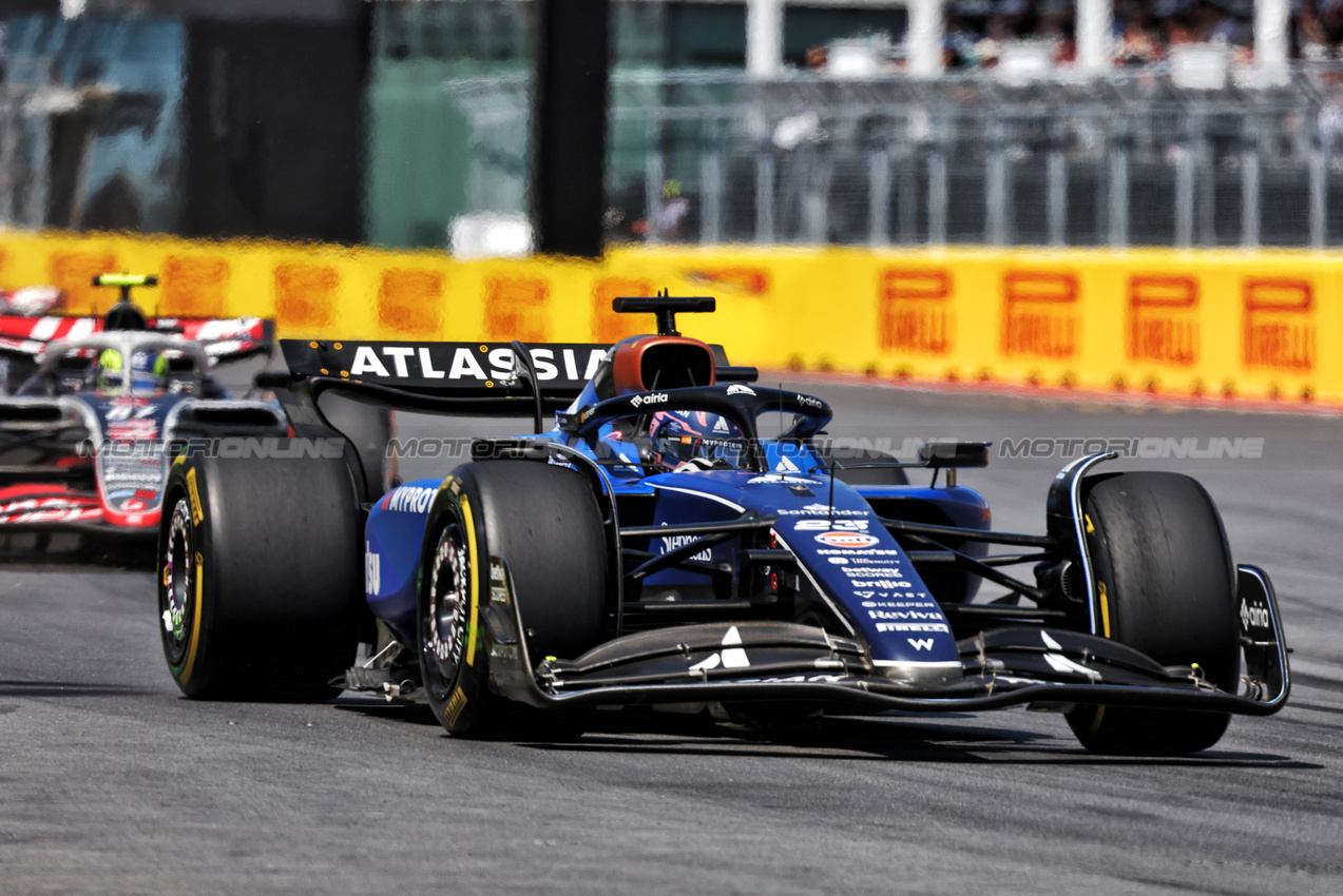 GP CANADA, Alexander Albon (THA) Atlassian Williams Racing FW47.

15.06.2025. Formula 1 World Championship, Rd 10, Canadian Grand Prix, Montreal, Canada, Gara Day.

- www.xpbimages.com, EMail: requests@xpbimages.com © Copyright: Bearne / XPB Images