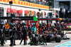 GP CANADA, Max Verstappen (NLD) Red Bull Racing RB21 makes a pit stop.

15.06.2025. Formula 1 World Championship, Rd 10, Canadian Grand Prix, Montreal, Canada, Gara Day.

- www.xpbimages.com, EMail: requests@xpbimages.com © Copyright: Batchelor / XPB Images