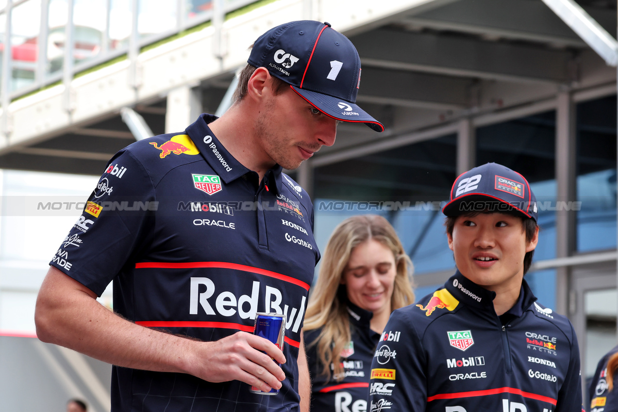 GP CANADA, (L to R): Max Verstappen (NLD) Red Bull Racing with Yuki Tsunoda (JPN) Red Bull Racing.

12.06.2025. Formula 1 World Championship, Rd 10, Canadian Grand Prix, Montreal, Canada, Preparation Day.

 - www.xpbimages.com, EMail: requests@xpbimages.com © Copyright: Rew / XPB Images