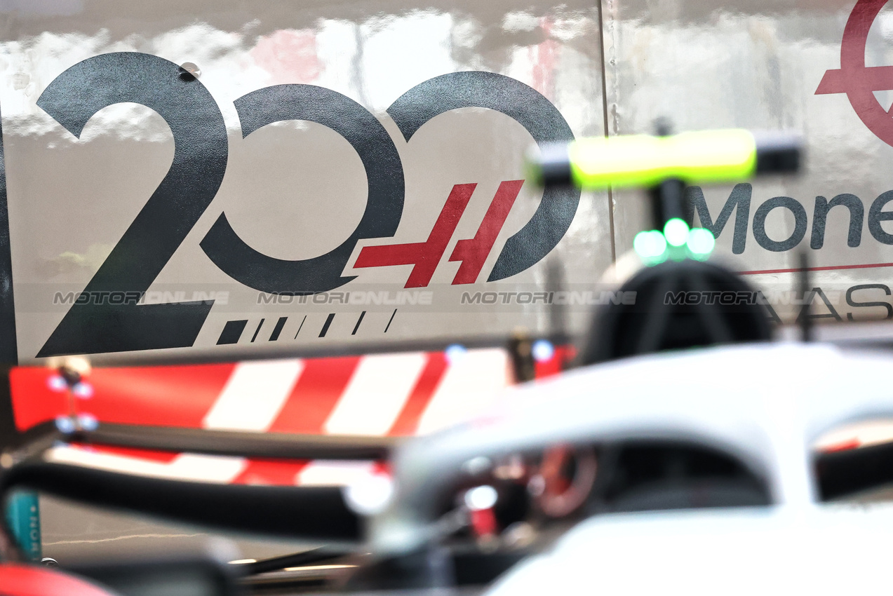 GP CANADA, Haas F1 Team celebrating 200 GP.

12.06.2025. Formula 1 World Championship, Rd 10, Canadian Grand Prix, Montreal, Canada, Preparation Day.

- www.xpbimages.com, EMail: requests@xpbimages.com © Copyright: Batchelor / XPB Images