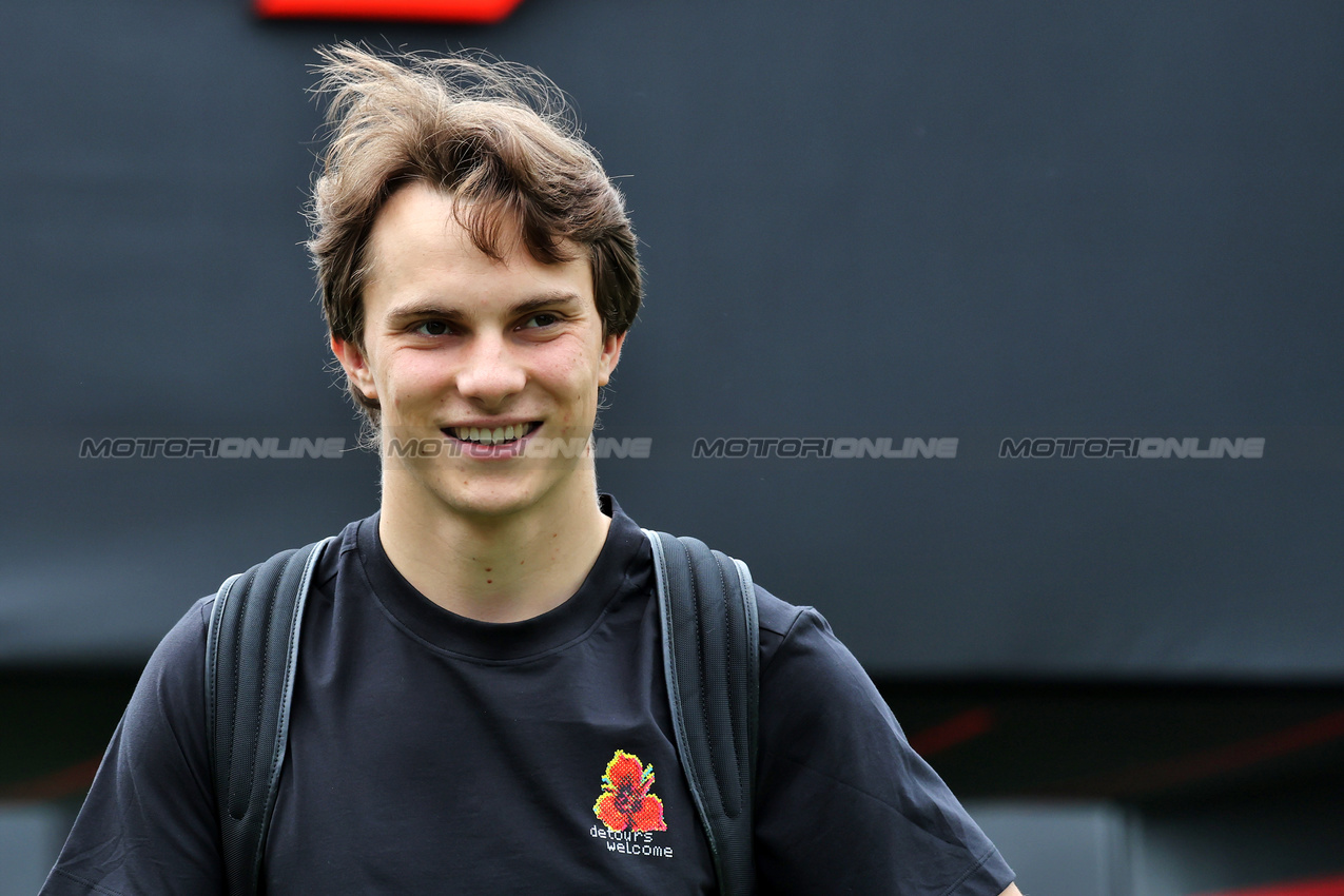 GP CANADA, Oscar Piastri (AUS) McLaren.

12.06.2025. Formula 1 World Championship, Rd 10, Canadian Grand Prix, Montreal, Canada, Preparation Day.

 - www.xpbimages.com, EMail: requests@xpbimages.com © Copyright: Rew / XPB Images