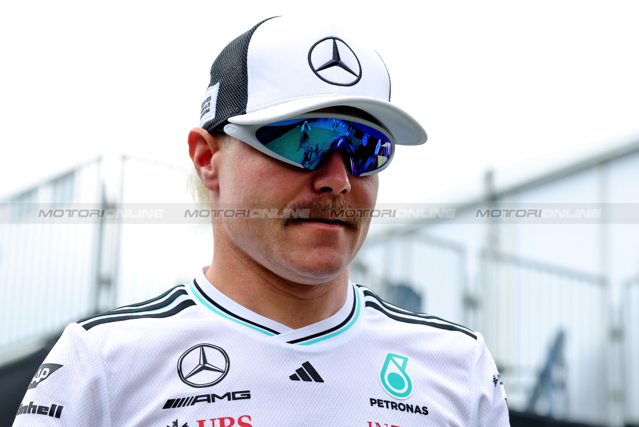 GP CANADA, Valtteri Bottas (FIN) Mercedes AMG F1 Reserve Driver.

12.06.2025. Formula 1 World Championship, Rd 10, Canadian Grand Prix, Montreal, Canada, Preparation Day.

 - www.xpbimages.com, EMail: requests@xpbimages.com © Copyright: Rew / XPB Images