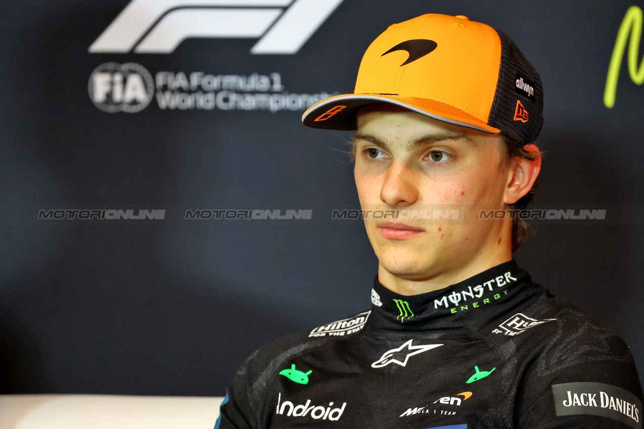 GP CANADA, Oscar Piastri (AUS) McLaren in the post qualifying FIA Press Conference.

14.06.2025. Formula 1 World Championship, Rd 10, Canadian Grand Prix, Montreal, Canada, Qualifiche Day.

- www.xpbimages.com, EMail: requests@xpbimages.com © Copyright: Batchelor / XPB Images