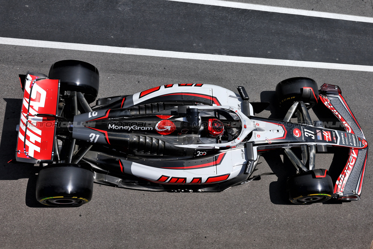 GP CANADA, Esteban Ocon (FRA) Haas VF-25.

14.06.2025. Formula 1 World Championship, Rd 10, Canadian Grand Prix, Montreal, Canada, Qualifiche Day.

- www.xpbimages.com, EMail: requests@xpbimages.com © Copyright: Batchelor / XPB Images
