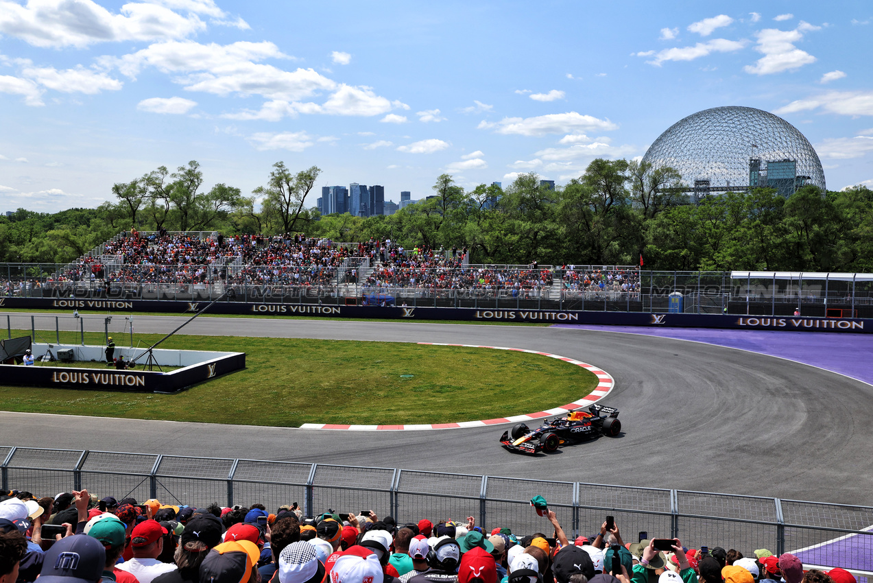 GP CANADA, Max Verstappen (NLD) Red Bull Racing RB21.

13.06.2025. Formula 1 World Championship, Rd 10, Canadian Grand Prix, Montreal, Canada, Practice Day.

 - www.xpbimages.com, EMail: requests@xpbimages.com © Copyright: Rew / XPB Images