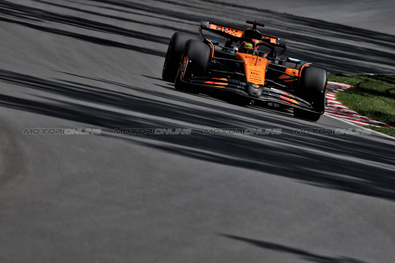 GP CANADA, Oscar Piastri (AUS) McLaren MCL39.

13.06.2025. Formula 1 World Championship, Rd 10, Canadian Grand Prix, Montreal, Canada, Practice Day.

- www.xpbimages.com, EMail: requests@xpbimages.com © Copyright: Bearne / XPB Images
