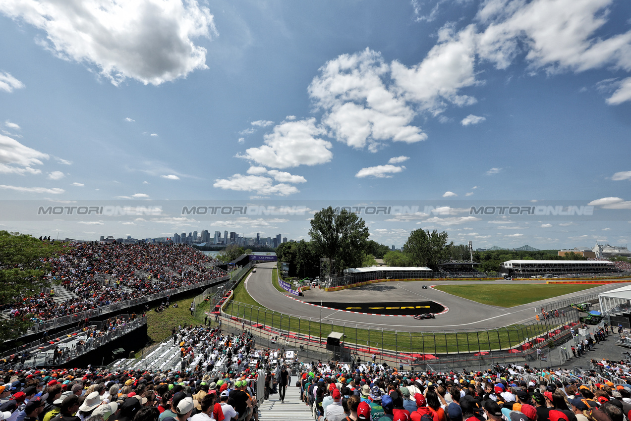 GP CANADA, Oliver Bearman (GBR) Haas VF-25.

13.06.2025. Formula 1 World Championship, Rd 10, Canadian Grand Prix, Montreal, Canada, Practice Day.

- www.xpbimages.com, EMail: requests@xpbimages.com © Copyright: Bearne / XPB Images