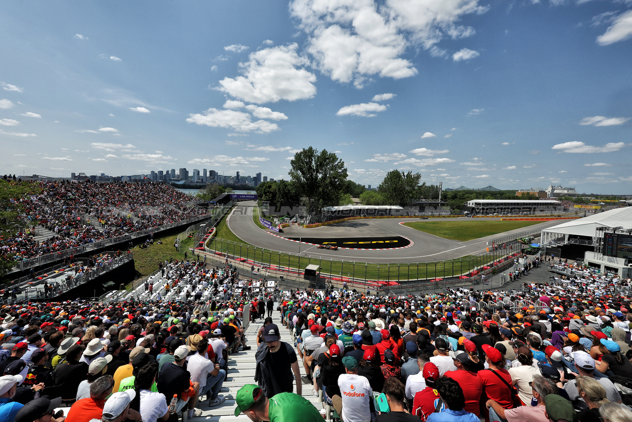 GP CANADA, Lando Norris (GBR) McLaren MCL39.

13.06.2025. Formula 1 World Championship, Rd 10, Canadian Grand Prix, Montreal, Canada, Practice Day.

- www.xpbimages.com, EMail: requests@xpbimages.com © Copyright: Bearne / XPB Images