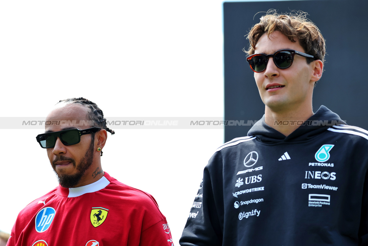 GP CANADA, (L to R): Lewis Hamilton (GBR) Ferrari with George Russell (GBR) Mercedes AMG F1.

13.06.2025. Formula 1 World Championship, Rd 10, Canadian Grand Prix, Montreal, Canada, Practice Day.

 - www.xpbimages.com, EMail: requests@xpbimages.com © Copyright: Rew / XPB Images