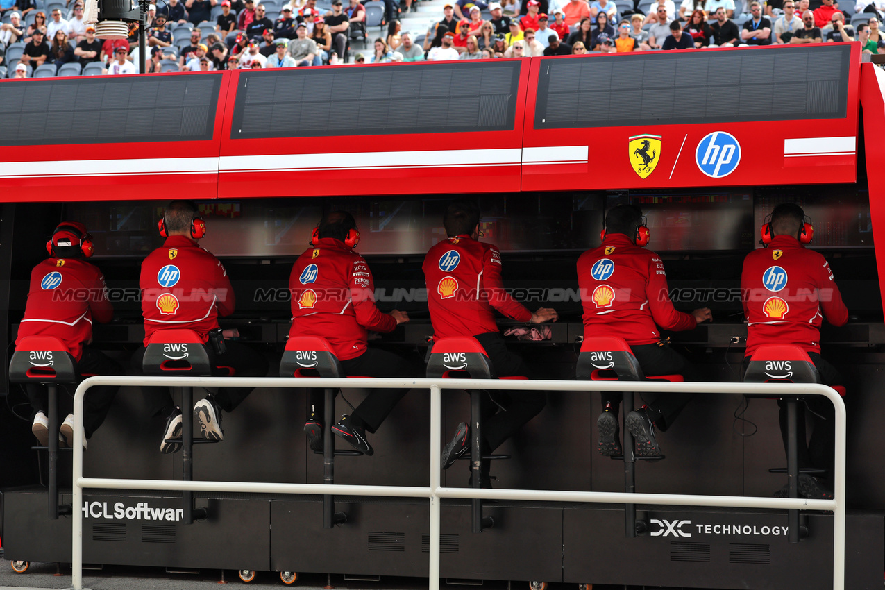 GP CANADA, Ferrari pit gantry.

13.06.2025. Formula 1 World Championship, Rd 10, Canadian Grand Prix, Montreal, Canada, Practice Day.

 - www.xpbimages.com, EMail: requests@xpbimages.com © Copyright: Rew / XPB Images