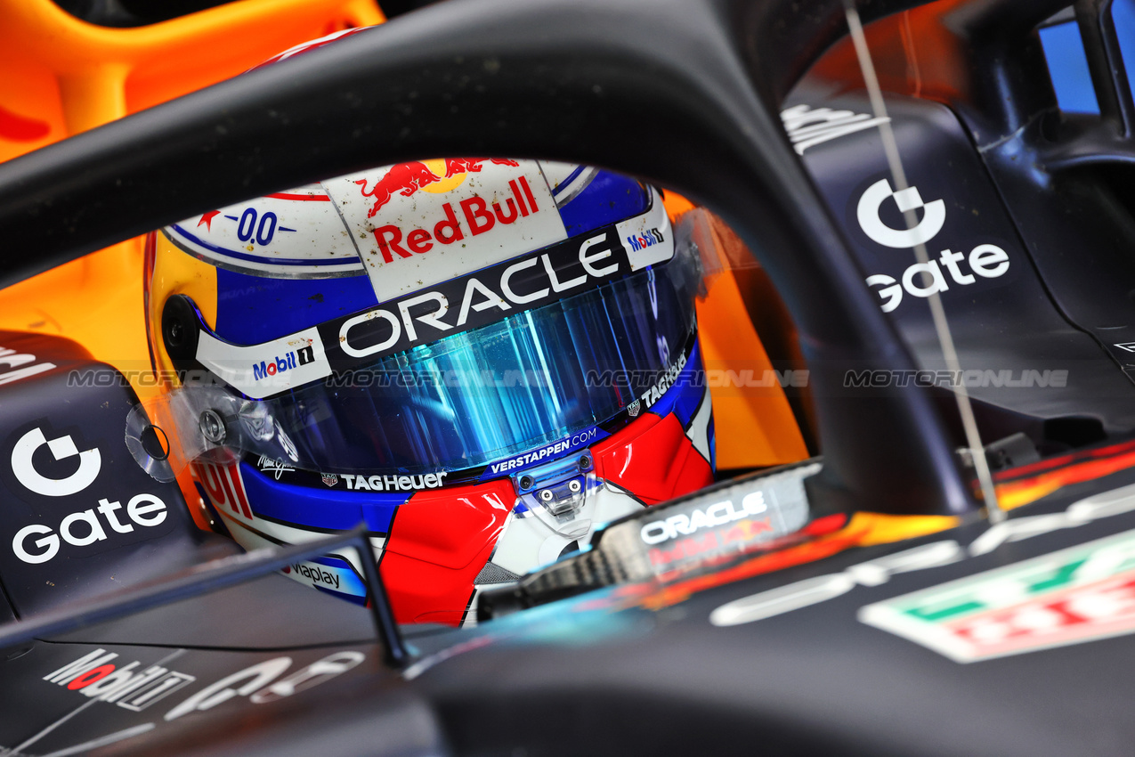 GP CANADA, Max Verstappen (NLD) Red Bull Racing RB21.

13.06.2025. Formula 1 World Championship, Rd 10, Canadian Grand Prix, Montreal, Canada, Practice Day.

- www.xpbimages.com, EMail: requests@xpbimages.com © Copyright: Batchelor / XPB Images