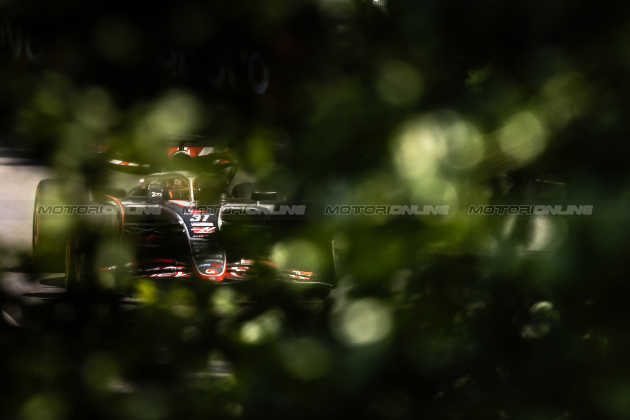GP CANADA, Esteban Ocon (FRA) Haas VF-25.

13.06.2025. Formula 1 World Championship, Rd 10, Canadian Grand Prix, Montreal, Canada, Practice Day.

- www.xpbimages.com, EMail: requests@xpbimages.com © Copyright: Bearne / XPB Images