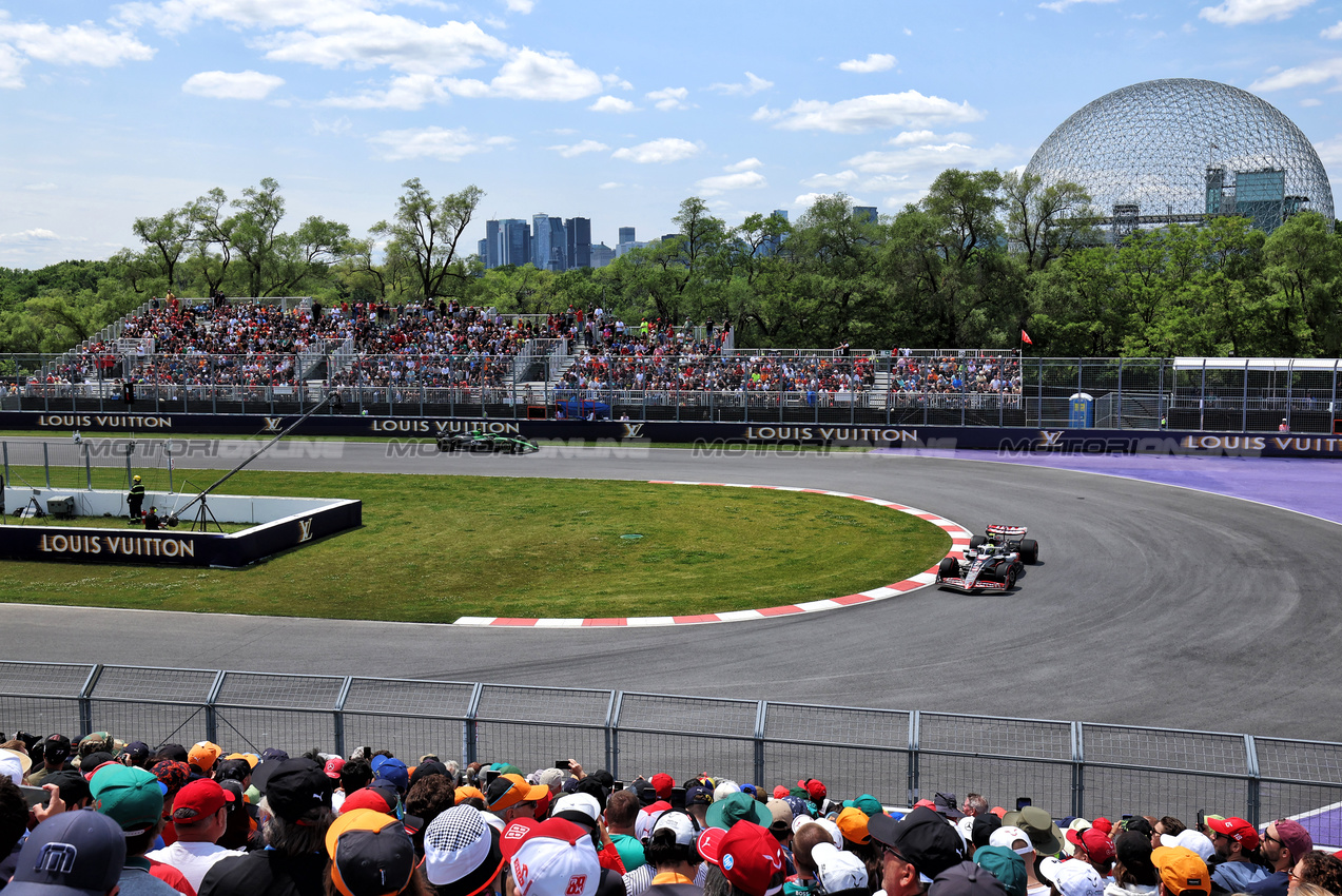 GP CANADA, Oliver Bearman (GBR) Haas VF-25.

13.06.2025. Formula 1 World Championship, Rd 10, Canadian Grand Prix, Montreal, Canada, Practice Day.

 - www.xpbimages.com, EMail: requests@xpbimages.com © Copyright: Rew / XPB Images