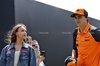 GP CANADA, (L to R): Lily Zneimer (GBR) with her boyfriend Oscar Piastri (AUS) McLaren.

13.06.2025. Formula 1 World Championship, Rd 10, Canadian Grand Prix, Montreal, Canada, Practice Day.

 - www.xpbimages.com, EMail: requests@xpbimages.com © Copyright: Rew / XPB Images