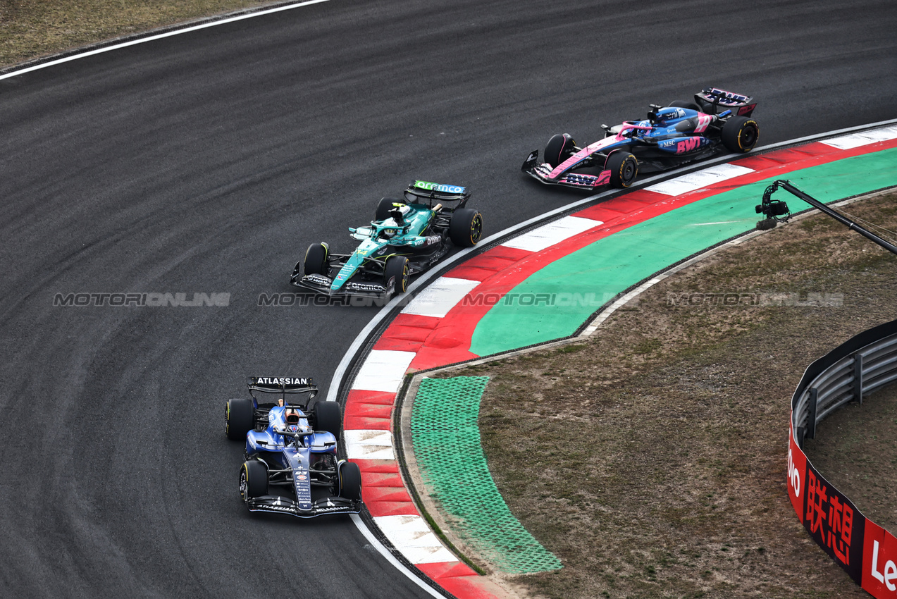 GP CINA, Alexander Albon (THA) Atlassian Williams Racing FW47.

23.03.2025. Formula 1 World Championship, Rd 2, Chinese Grand Prix, Shanghai, China, Gara Day.

- www.xpbimages.com, EMail: requests@xpbimages.com © Copyright: Bearne / XPB Images